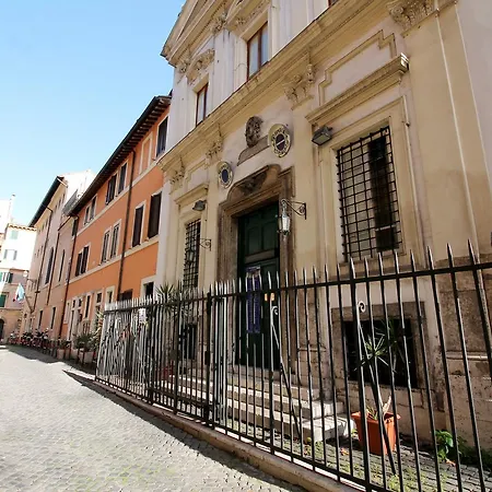 Charm & Design In Gourmet District ローマ