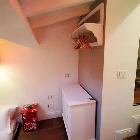 Gonfalone Charming Retreat Apartment