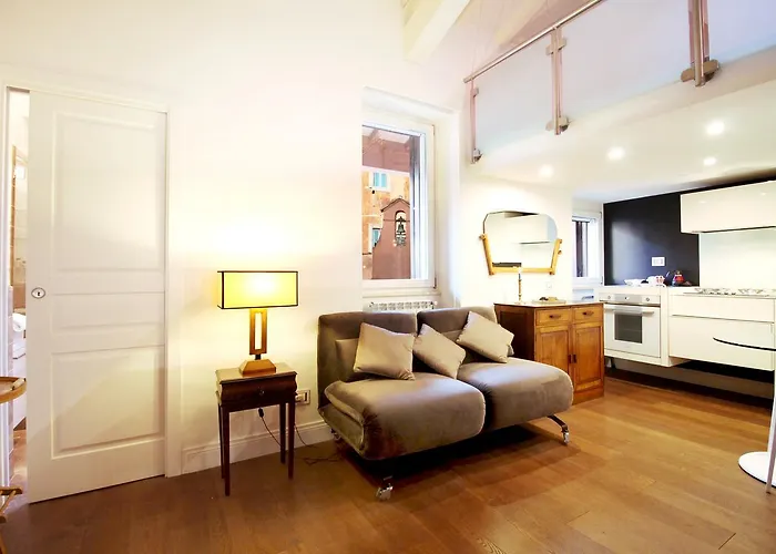 Charm & Design In Gourmet District Apartment *